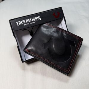NWT True Religion Genuine Leather Bifold Billfold Wallet Black RFID Protection